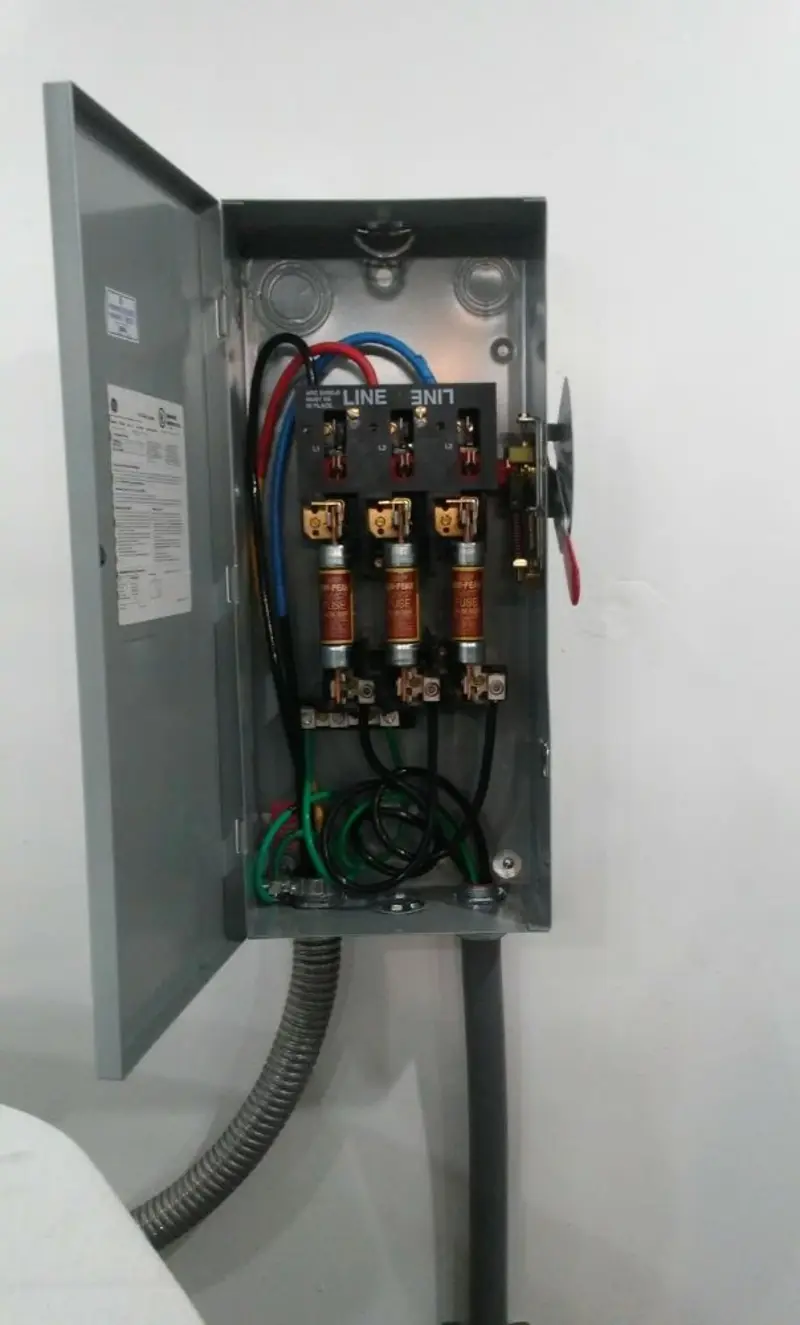 Three-phase disconnect switch installed for Electrical Wiring & Rewiring in Hillside
